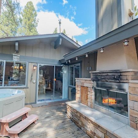 Moonridge Manor - Very Lovely Cabin In A Quiet Neighborhood With An Amazing Hot Tub! Villa Big Bear Lake Exterior foto