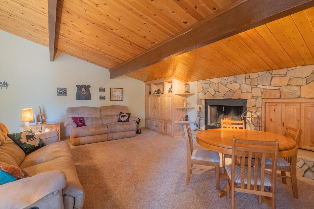 Moonridge Manor - Very Lovely Cabin In A Quiet Neighborhood With An Amazing Hot Tub! Villa Big Bear Lake Exterior foto