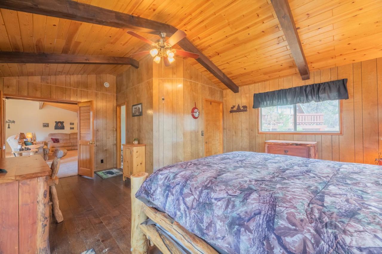 Moonridge Manor - Very Lovely Cabin In A Quiet Neighborhood With An Amazing Hot Tub! Villa Big Bear Lake Exterior foto