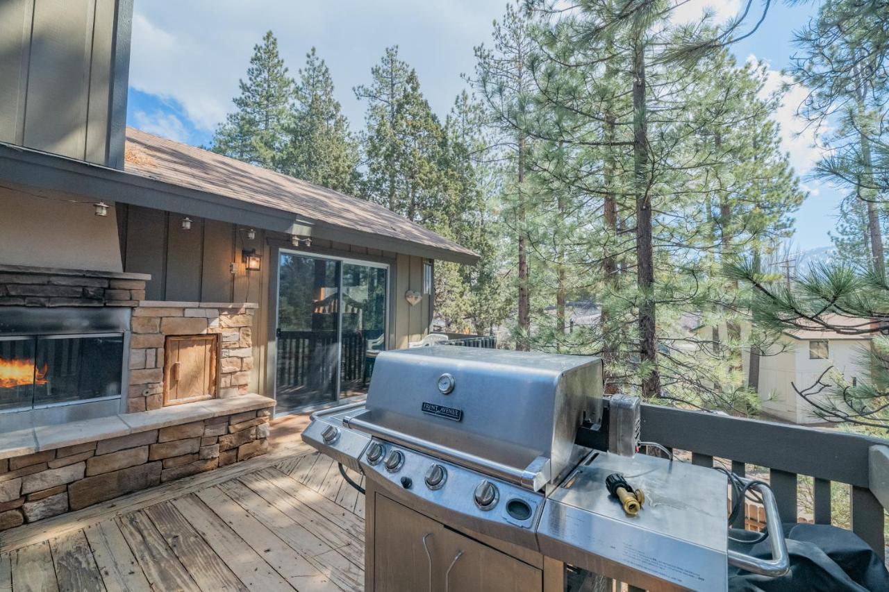 Moonridge Manor - Very Lovely Cabin In A Quiet Neighborhood With An Amazing Hot Tub! Villa Big Bear Lake Exterior foto