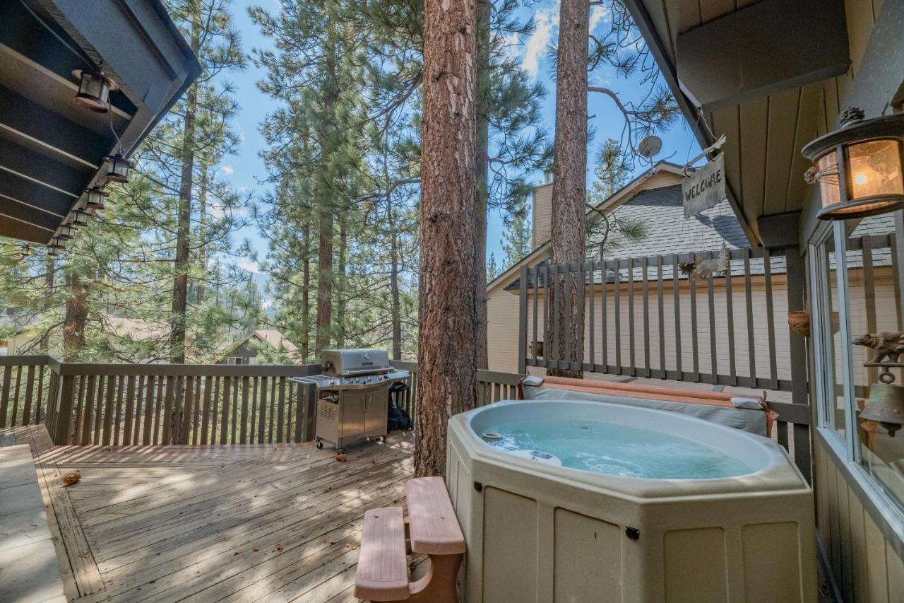 Moonridge Manor - Very Lovely Cabin In A Quiet Neighborhood With An Amazing Hot Tub! Villa Big Bear Lake Exterior foto