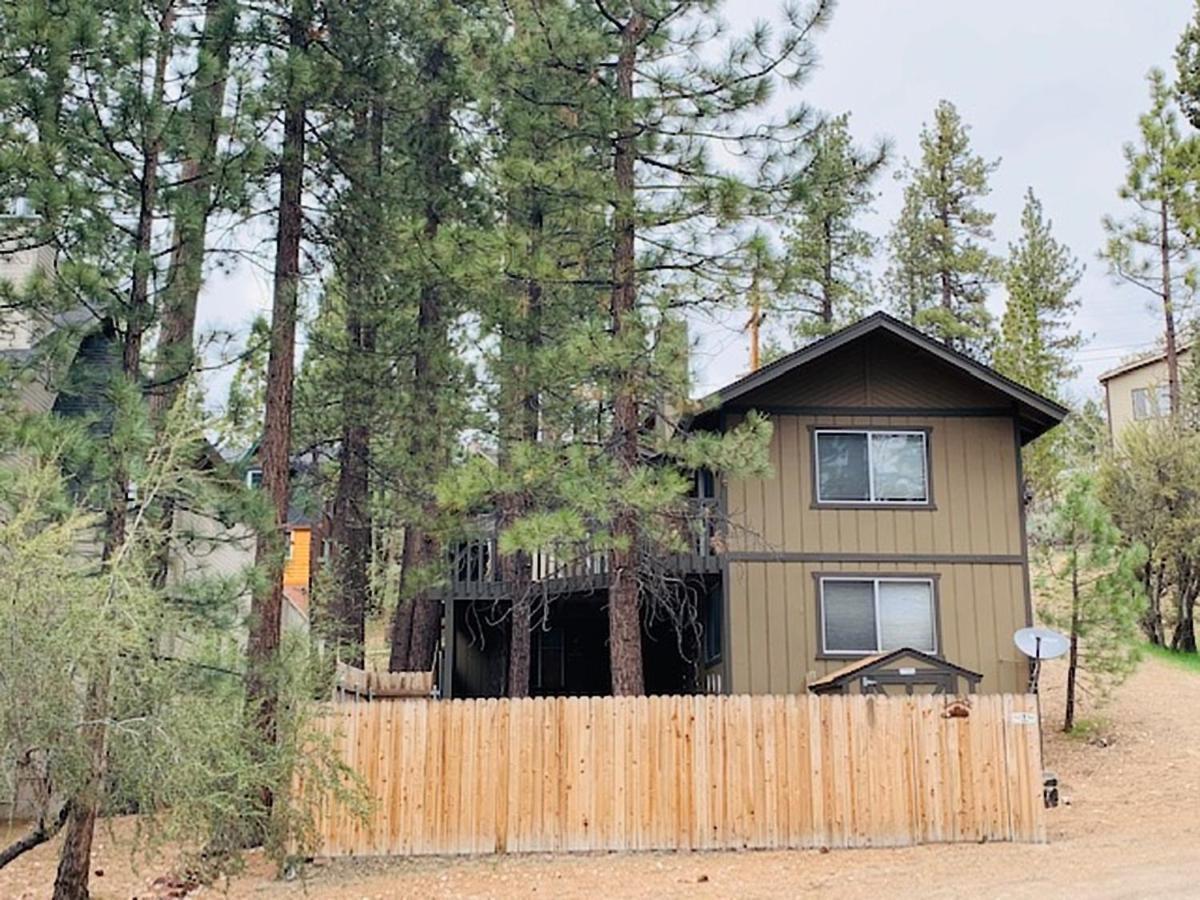 Moonridge Manor - Very Lovely Cabin In A Quiet Neighborhood With An Amazing Hot Tub! Villa Big Bear Lake Exterior foto